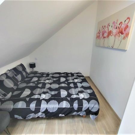 Appartement T3 "Yuca" Hyper Centre D'Ernée Екстериор снимка